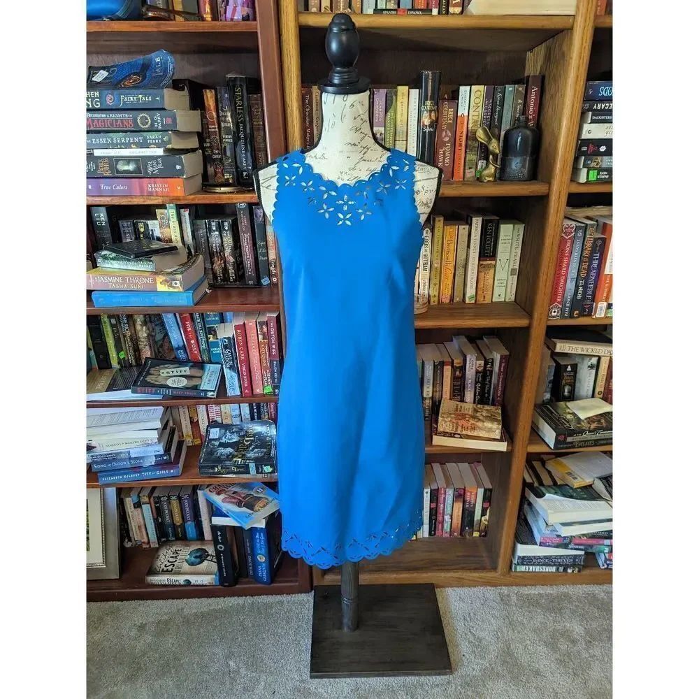 J. crew blue sheath dress Lazer cutouts at hem and neck scalloped sz 2 euc